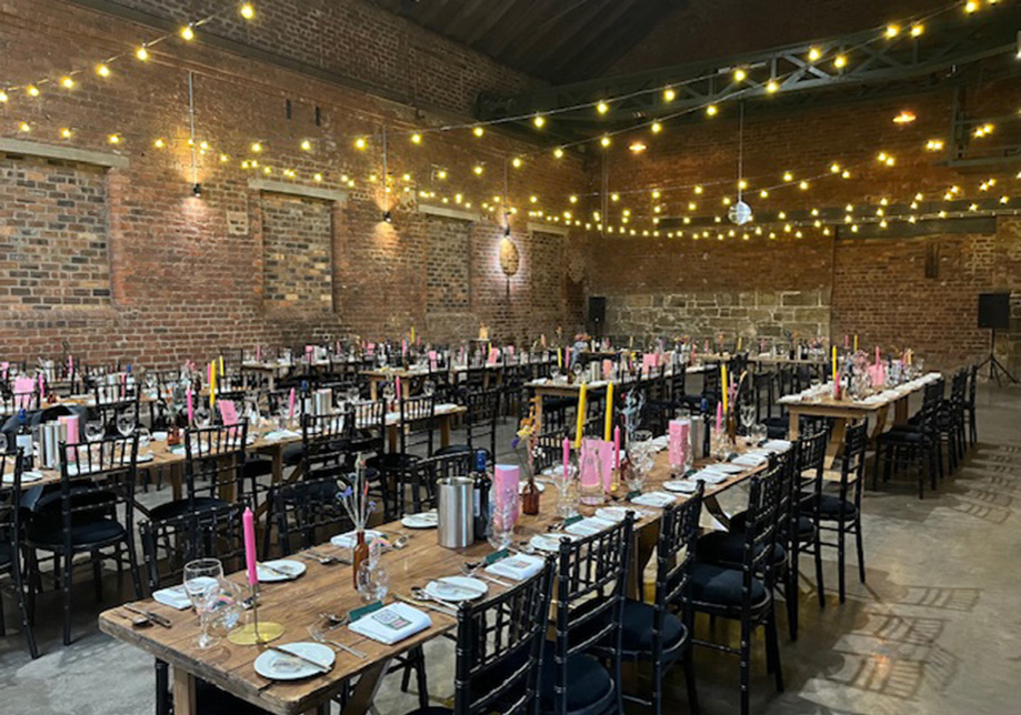 Long tables with pink decor